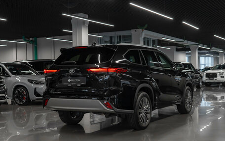 Toyota Highlander, 2025 год, 5 500 000 рублей, 4 фотография