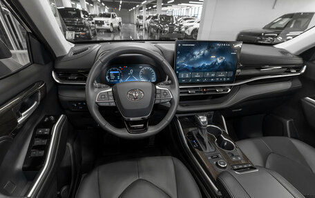 Toyota Highlander, 2025 год, 5 500 000 рублей, 7 фотография