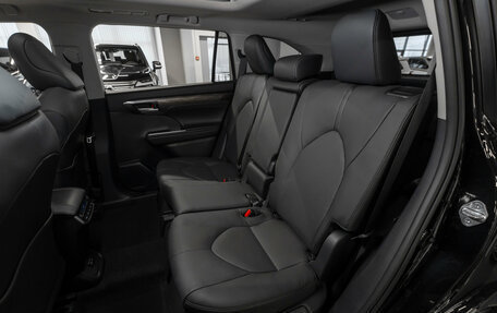 Toyota Highlander, 2025 год, 5 500 000 рублей, 14 фотография