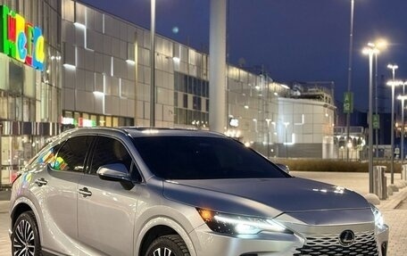 Lexus RX IV рестайлинг, 2023 год, 5 630 000 рублей, 7 фотография
