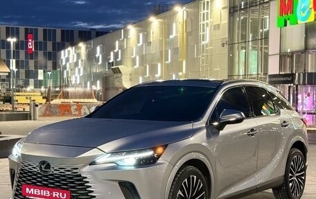 Lexus RX IV рестайлинг, 2023 год, 5 630 000 рублей, 14 фотография
