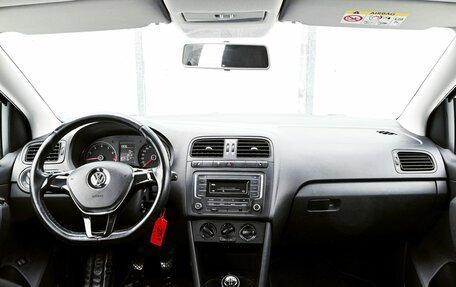Volkswagen Polo VI (EU Market), 2016 год, 929 000 рублей, 12 фотография