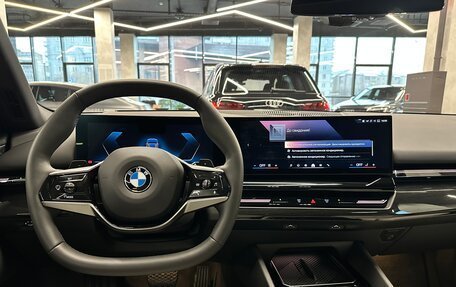 BMW 5 серия, 2023 год, 9 200 000 рублей, 8 фотография