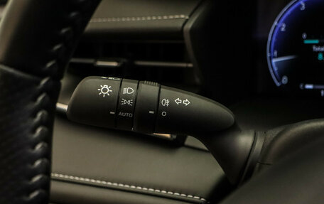 Toyota Camry, 2024 год, 3 990 000 рублей, 13 фотография