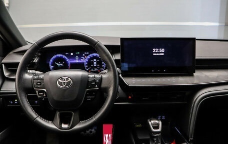 Toyota Camry, 2024 год, 3 990 000 рублей, 8 фотография