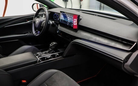 Toyota Camry, 2024 год, 3 990 000 рублей, 18 фотография