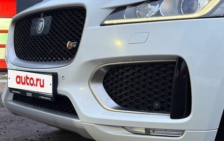 Jaguar F-Pace, 2016 год, 2 700 000 рублей, 12 фотография