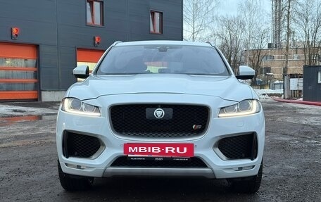 Jaguar F-Pace, 2016 год, 2 700 000 рублей, 3 фотография