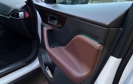 Jaguar F-Pace, 2016 год, 2 700 000 рублей, 27 фотография
