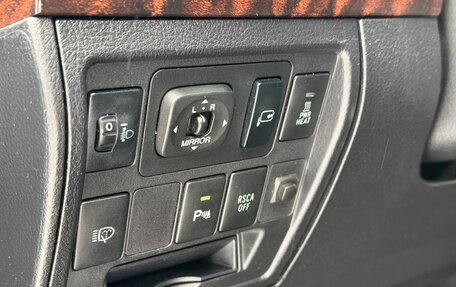 Toyota Land Cruiser 200, 2008 год, 2 350 000 рублей, 12 фотография