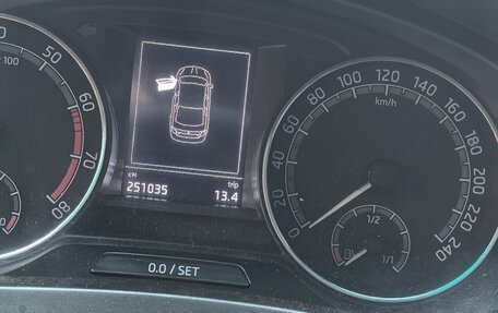 Skoda Rapid I, 2019 год, 900 000 рублей, 11 фотография