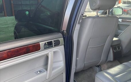 Volkswagen Touareg III, 2005 год, 850 000 рублей, 6 фотография