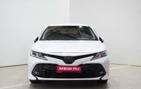 Toyota Camry, 2018 год, 2 730 000 рублей, 3 фотография