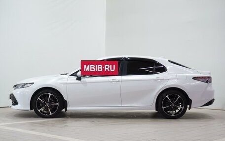Toyota Camry, 2018 год, 2 730 000 рублей, 6 фотография