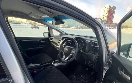 Honda Fit III, 2016 год, 870 000 рублей, 6 фотография