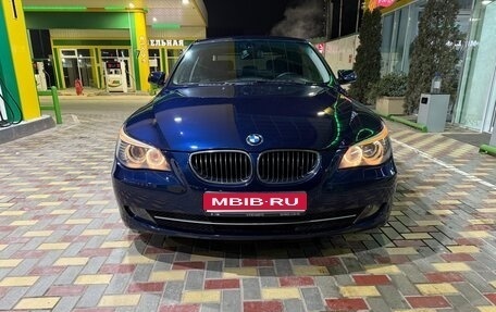 BMW 5 серия, 2007 год, 800 000 рублей, 1 фотография