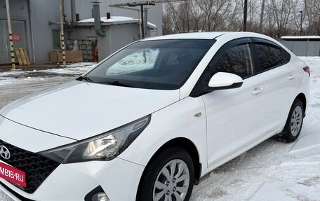 Hyundai Solaris II рестайлинг, 2021 год, 1 430 000 рублей, 1 фотография