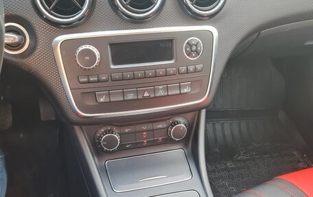 Mercedes-Benz A-Класс, 2016 год, 1 680 000 рублей, 8 фотография