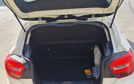 Mercedes-Benz A-Класс, 2016 год, 1 680 000 рублей, 7 фотография