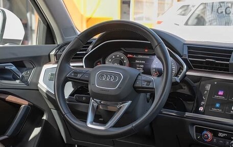 Audi Q3, 2022 год, 2 200 000 рублей, 13 фотография