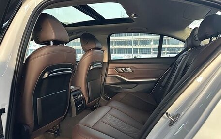 BMW 3 серия, 2022 год, 2 960 000 рублей, 12 фотография