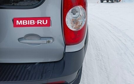 Chevrolet Niva I рестайлинг, 2017 год, 730 000 рублей, 5 фотография