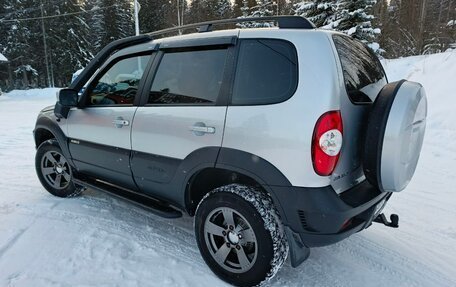 Chevrolet Niva I рестайлинг, 2017 год, 730 000 рублей, 13 фотография