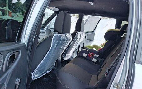 Chevrolet Niva I рестайлинг, 2017 год, 730 000 рублей, 23 фотография