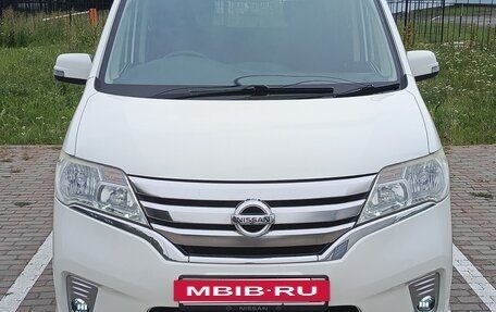 Nissan Serena IV, 2012 год, 1 330 000 рублей, 2 фотография