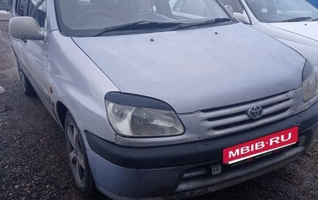 Toyota Raum I, 1997 год, 205 000 рублей, 2 фотография