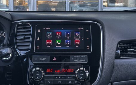 Mitsubishi Outlander III рестайлинг 3, 2019 год, 2 300 000 рублей, 17 фотография