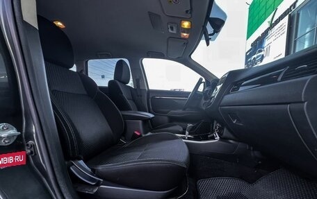 Mitsubishi Outlander III рестайлинг 3, 2019 год, 2 300 000 рублей, 12 фотография