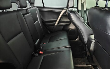 Toyota RAV4, 2014 год, 1 880 000 рублей, 10 фотография