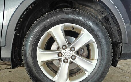 Toyota RAV4, 2014 год, 1 880 000 рублей, 16 фотография