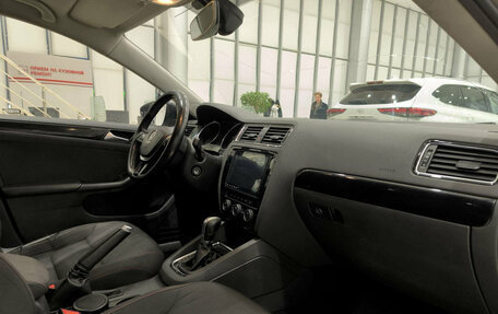 Volkswagen Jetta VI, 2018 год, 1 250 000 рублей, 11 фотография