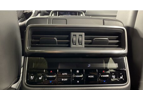 Lexus LX, 2024 год, 21 450 000 рублей, 23 фотография