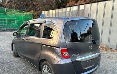 Honda Freed I, 2012 год, 935 000 рублей, 2 фотография
