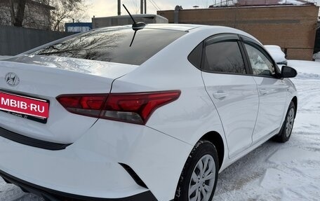 Hyundai Solaris II рестайлинг, 2021 год, 1 430 000 рублей, 5 фотография