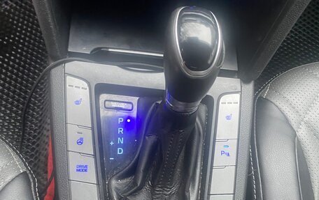 Hyundai Elantra VI рестайлинг, 2018 год, 950 000 рублей, 8 фотография