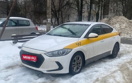 Hyundai Elantra VI рестайлинг, 2018 год, 950 000 рублей, 2 фотография