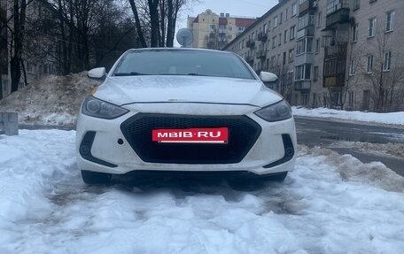Hyundai Elantra VI рестайлинг, 2018 год, 950 000 рублей, 3 фотография