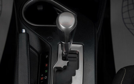 Toyota RAV4, 2016 год, 1 999 000 рублей, 21 фотография