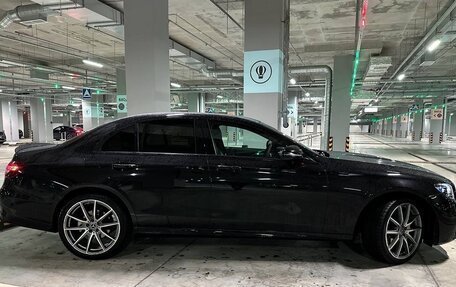 Mercedes-Benz E-Класс, 2021 год, 4 200 000 рублей, 1 фотография