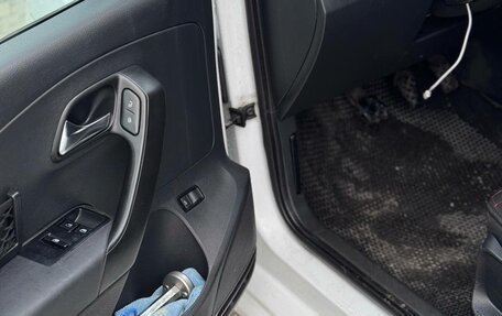 Volkswagen Polo VI (EU Market), 2015 год, 520 000 рублей, 6 фотография