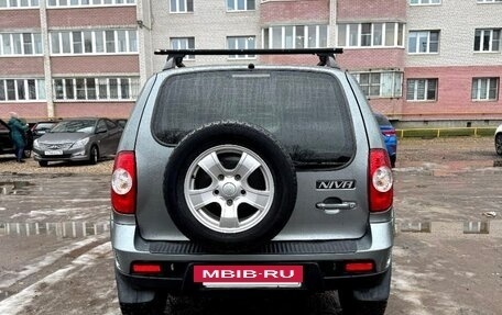 Chevrolet Niva I рестайлинг, 2012 год, 560 000 рублей, 3 фотография