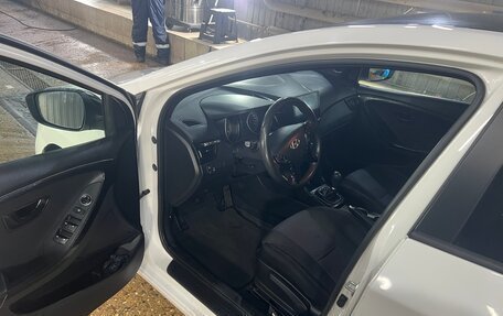 Hyundai i30 II рестайлинг, 2013 год, 900 000 рублей, 6 фотография