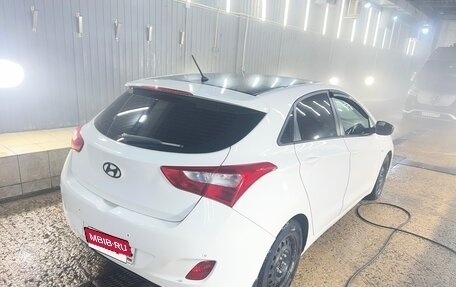 Hyundai i30 II рестайлинг, 2013 год, 900 000 рублей, 4 фотография