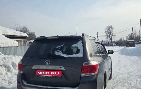 Toyota Highlander III, 2011 год, 1 700 000 рублей, 4 фотография