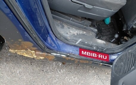 Opel Meriva, 2004 год, 200 000 рублей, 24 фотография