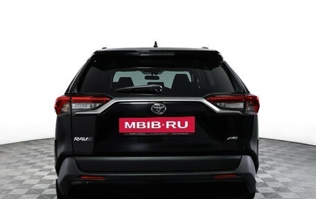 Toyota RAV4, 2020 год, 3 349 000 рублей, 6 фотография